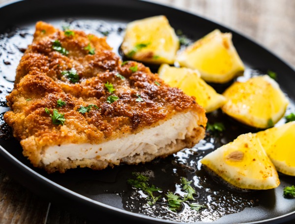 Un plat d'escalope viennoise