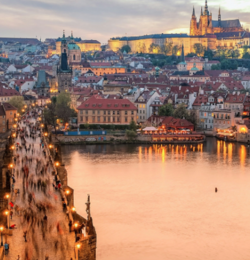 Prague - Rennes - vol par correspondance