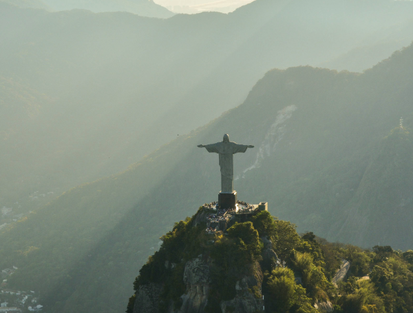 Christ-Rio-de-Janeiro-Bresil-vol-depuis-Rennes-raphael-nogueira