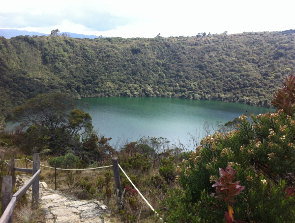Lagune-de-Guatavita-Bogota-Colombie-vol-rennes-Lulu-et-figue