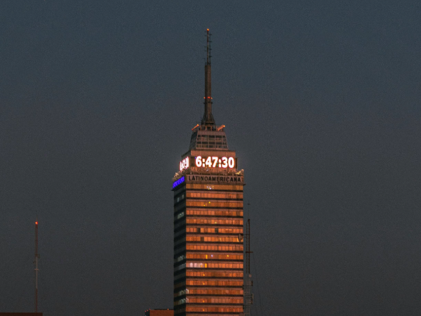Torre Latinoamericana-mexico-mexique-vol-rennes-sebastian-nava