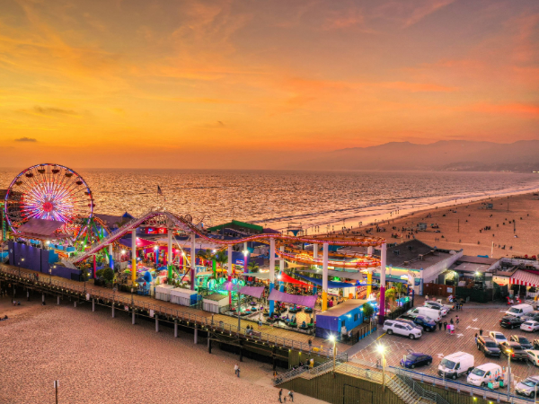 santa-monica-pier-los-angeles-etats-unis-venti-views