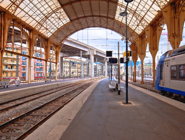 Vue de la gare centrale de Nice