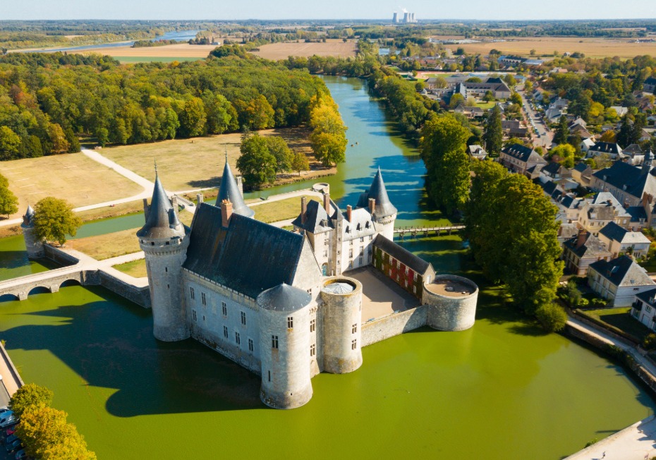 Château de Sully en Bourgogne